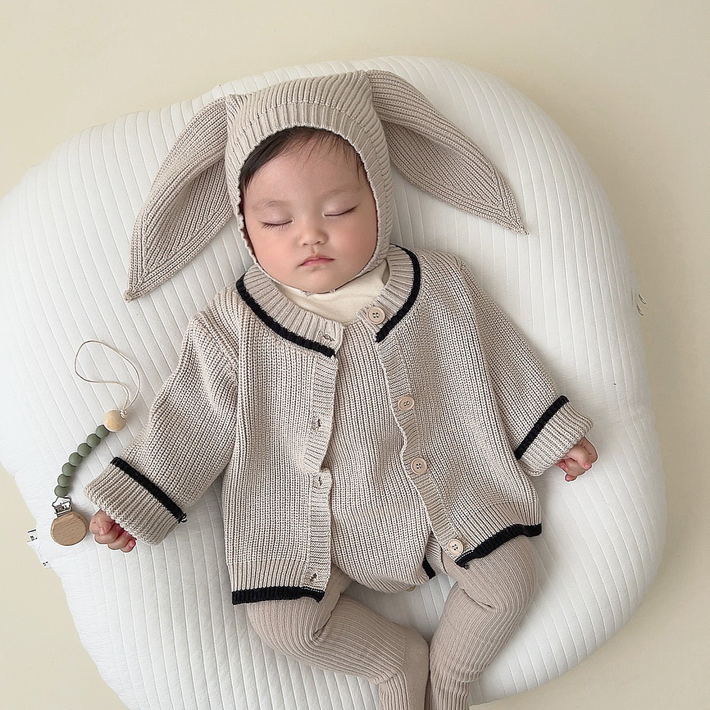 Autumn And Winter Boys And Girls Knitted Suspender Jumpsuit Rabbit Shape